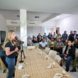 Celina Leão defende imprensa comprometida com a verdade em encontro com a ABBP