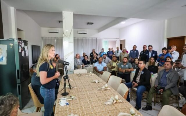 Celina Leão defende imprensa comprometida com a verdade em encontro com a ABBP