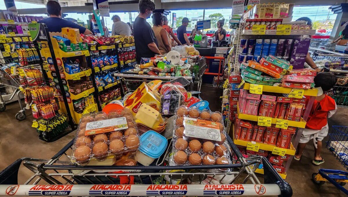 Consumo de alimentos cresce após proibição das bets no país, diz Abras