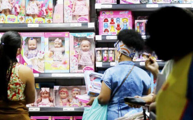 Dia das crianças no DF: valor médio gasto com presente deve cair 20%