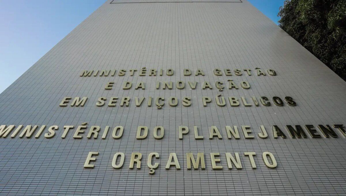 Governo libera R$ 5,2 bilhões para reforçar assistência social e saúde