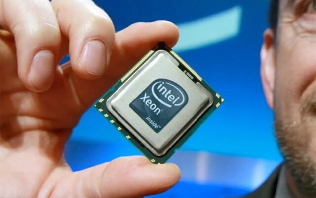 Intel Nova Lake Xeon pode abandonar CPUs híbridas e separar P-Cores e E-Cores