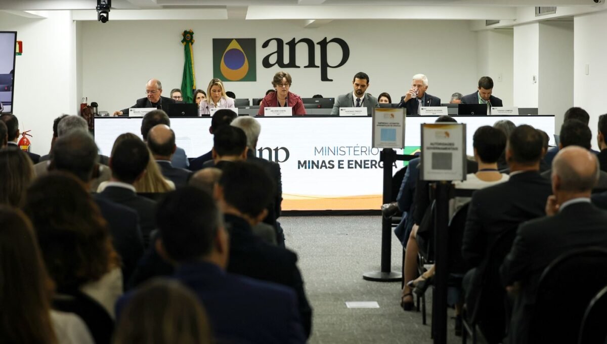 Leilão da ANP arrecada R$ 3 bilhões com a venda de 49 blocos