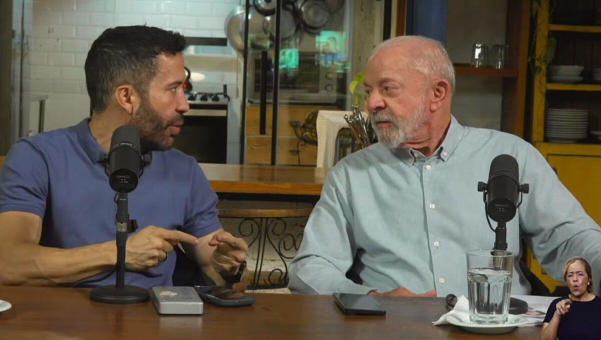 Lula participa de live do “exército” e estimula ida de idosos às urnas