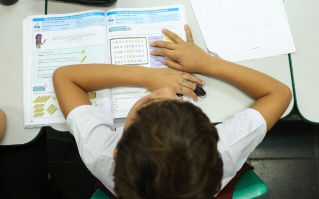 MEC divulga avaliação de livros didáticos
