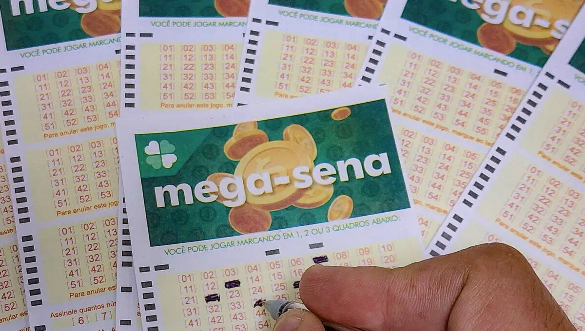 Mega-Sena acumula novamente e prêmio vai a R$ 320 milhões