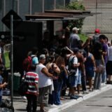 Motoristas de ônibus fazem paralisação na zona sul de São Paulo