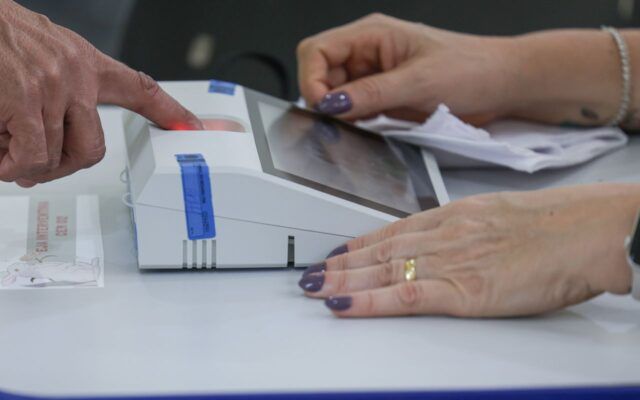Plebiscito: eleitores de 6 cidades decidem transferência de distritos