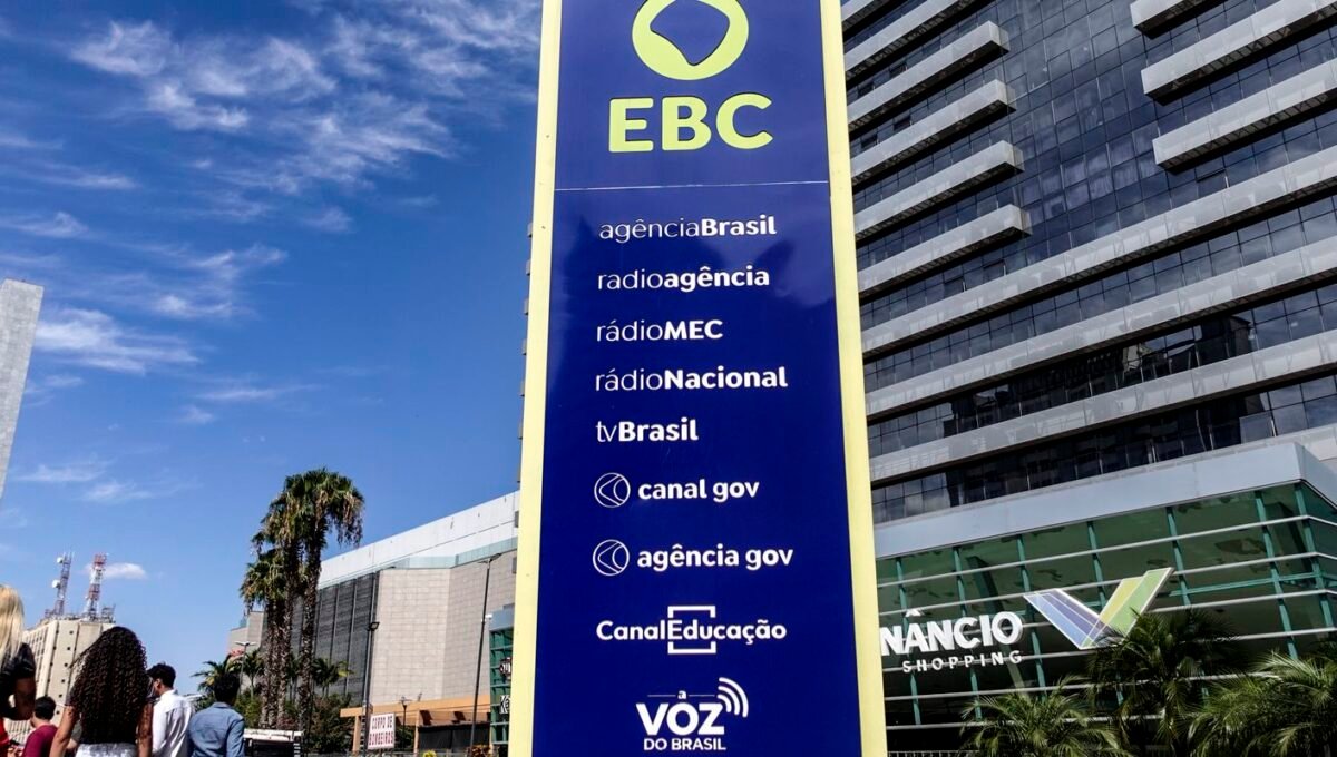 SBT admite erro ao atribuir à EBC falha em propaganda eleitoral
