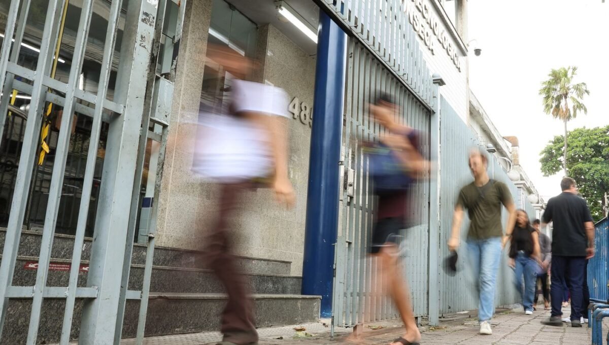 Termina neste domingo prazo escolher idioma da prova do Enem 2026
