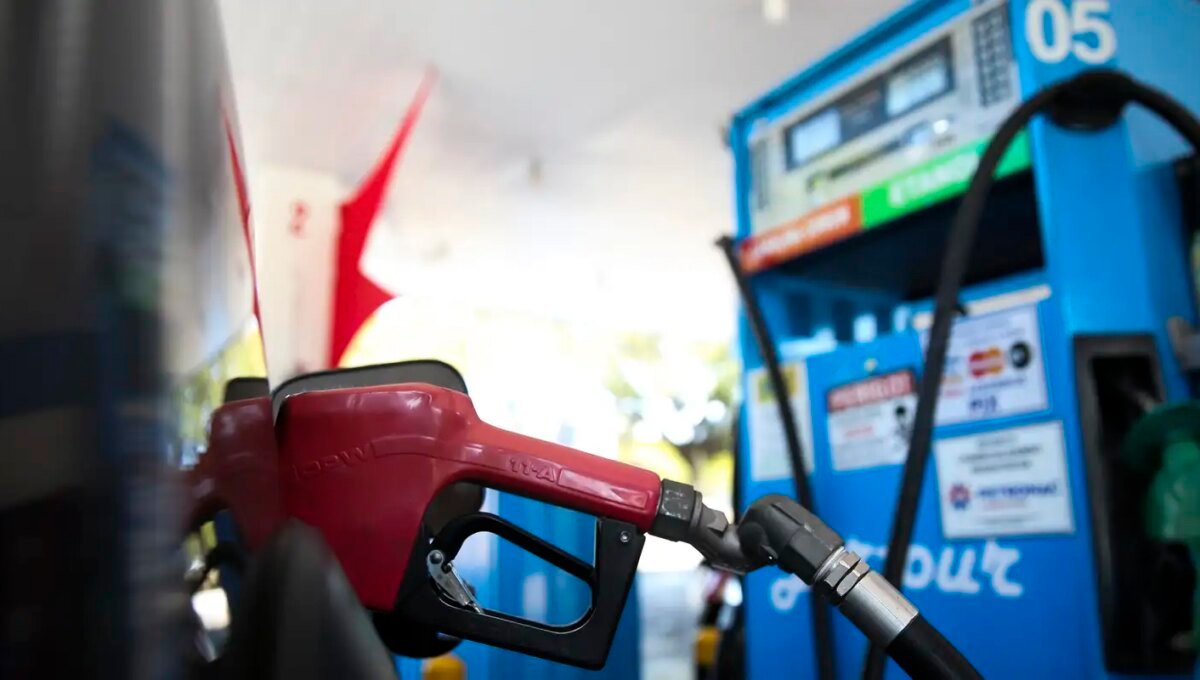 Tributos da gasolina são zerados e subsídios a combustíveis, ampliados