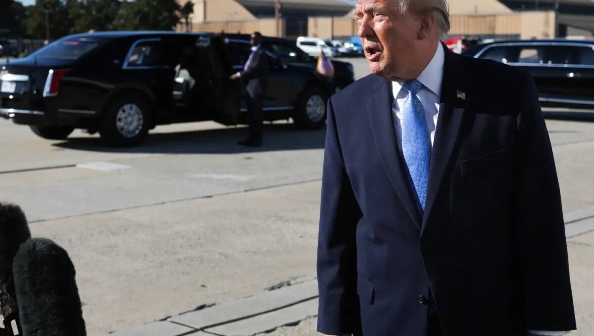 Trump diz que não vai se "envolver", após carta de Flávio Bolsonaro
