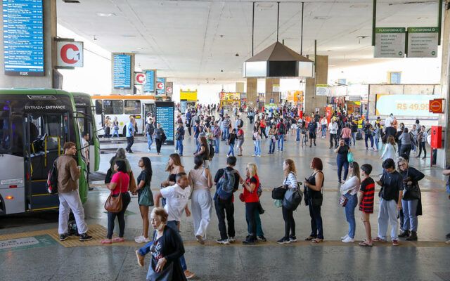 Vai de Graça: eleições concentram 1,3 milhão de acessos no transporte público do DF