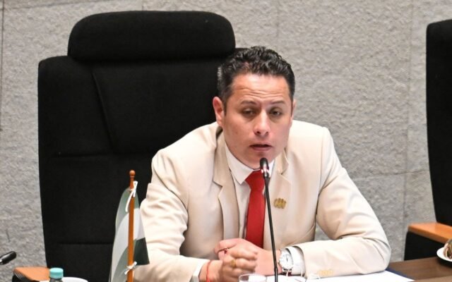 Vice-presidente da Bolívia acusa governo Paz de tramar prendê-lo